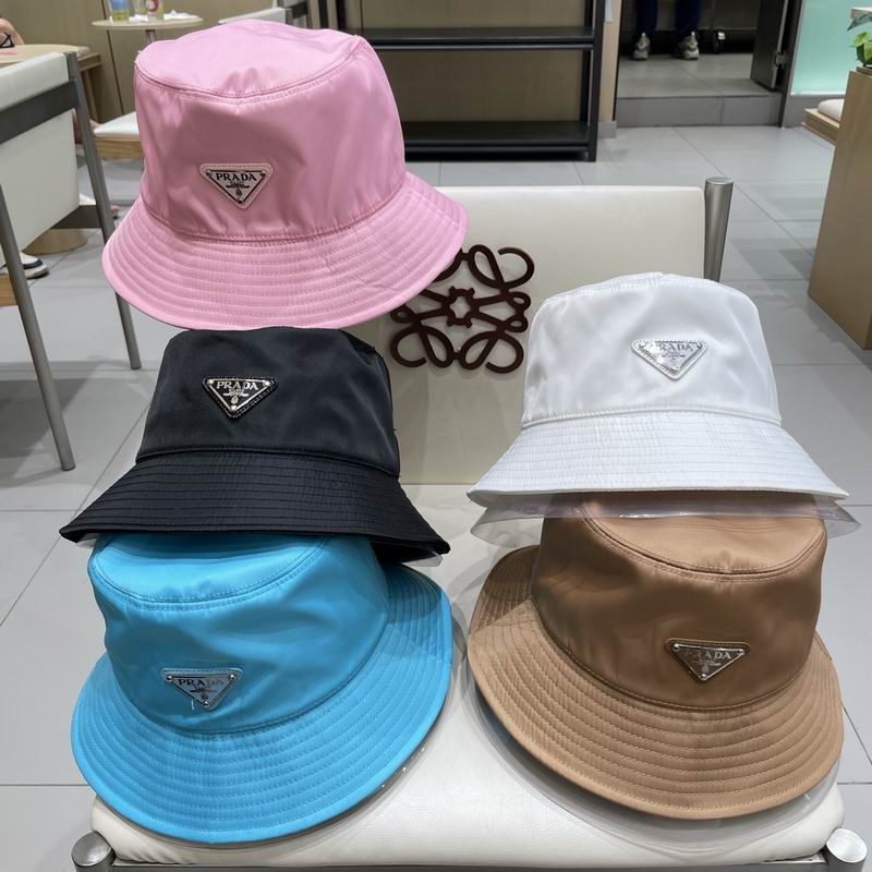 Prada hat 062706